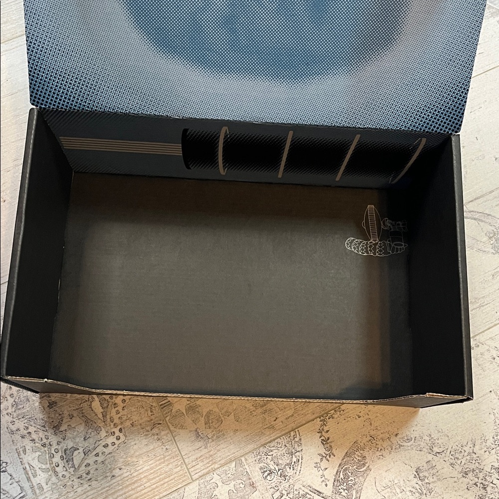 Lootcrate Sabans Power Rangers Empty Box - Picture 3 of 9